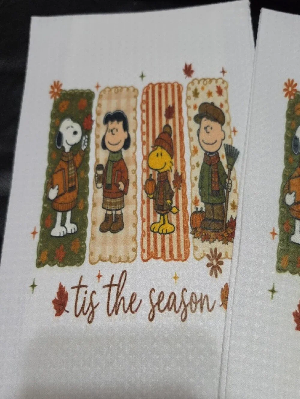 Peanuts White Kitchen Towels with Autumn Character Panels
